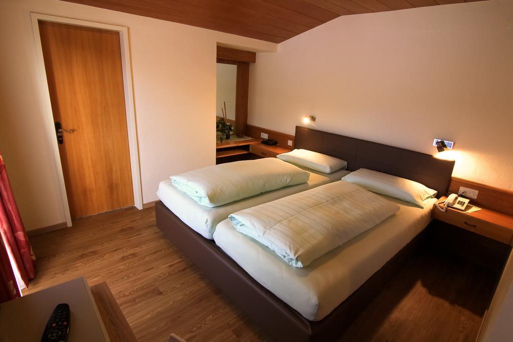 Hotel Cristallago Ζέεφελντ Δωμάτιο φωτογραφία